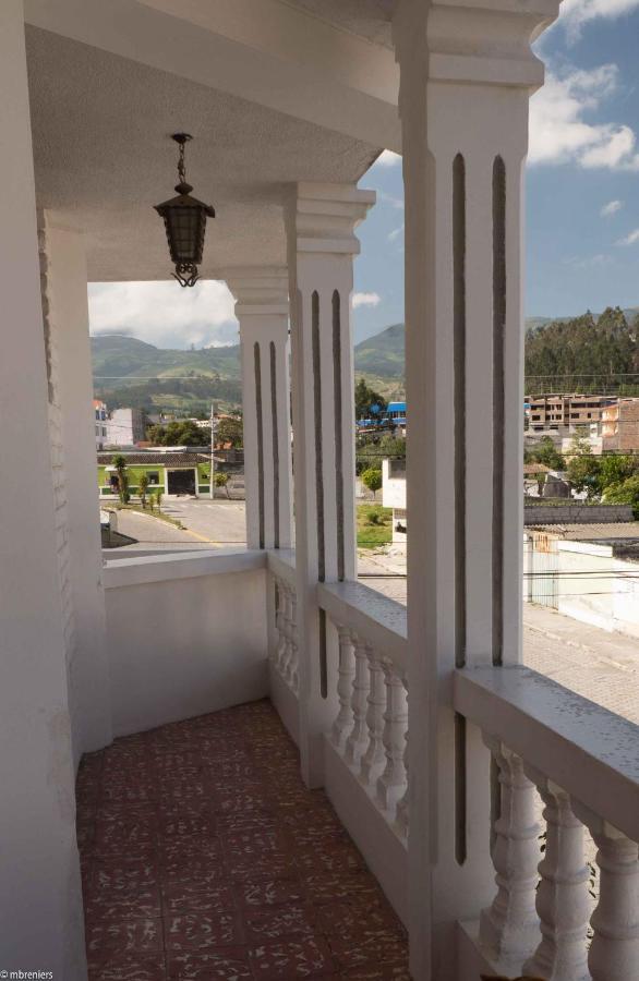La Posada Del Quinde Otavalo Eksteriør billede